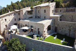 Albergo diffuso con ristorante e spa in Umbria - Il borgo della Valnerina