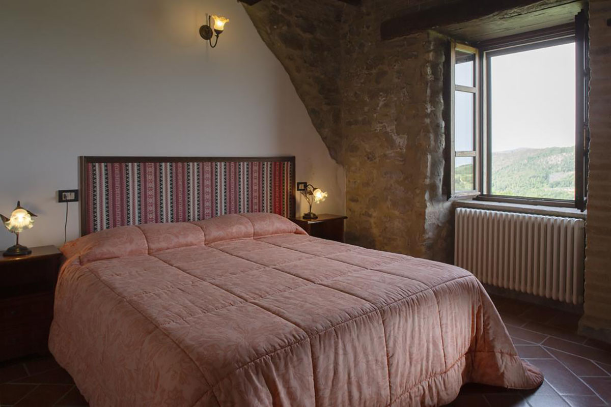Dormire-in-Castello-vicino-Todi-in-Umbria